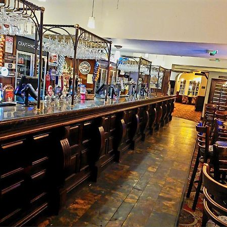George Hotel Wetherspoon Бюдли Екстериор снимка
