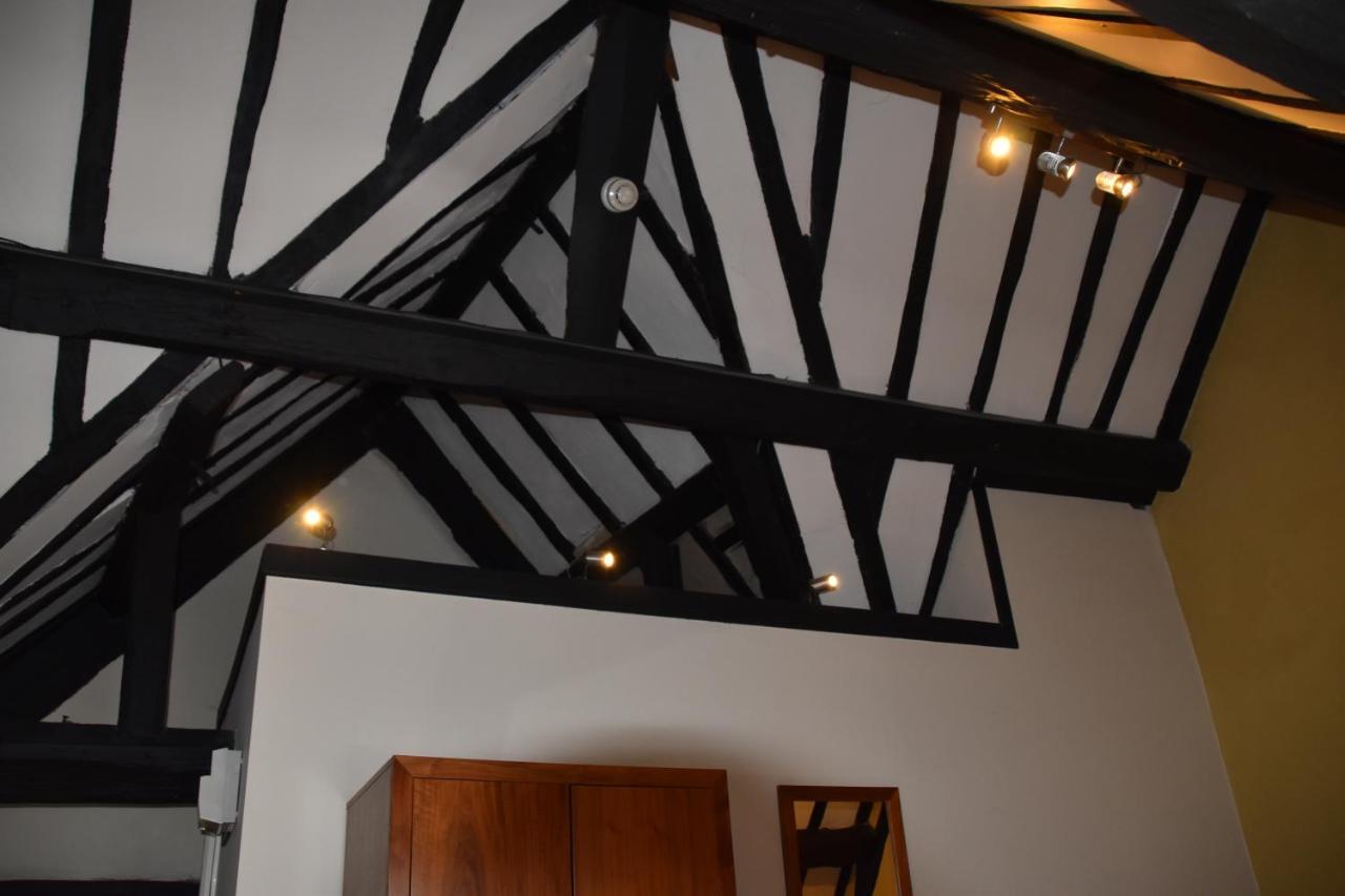 George Hotel Wetherspoon Бюдли Екстериор снимка